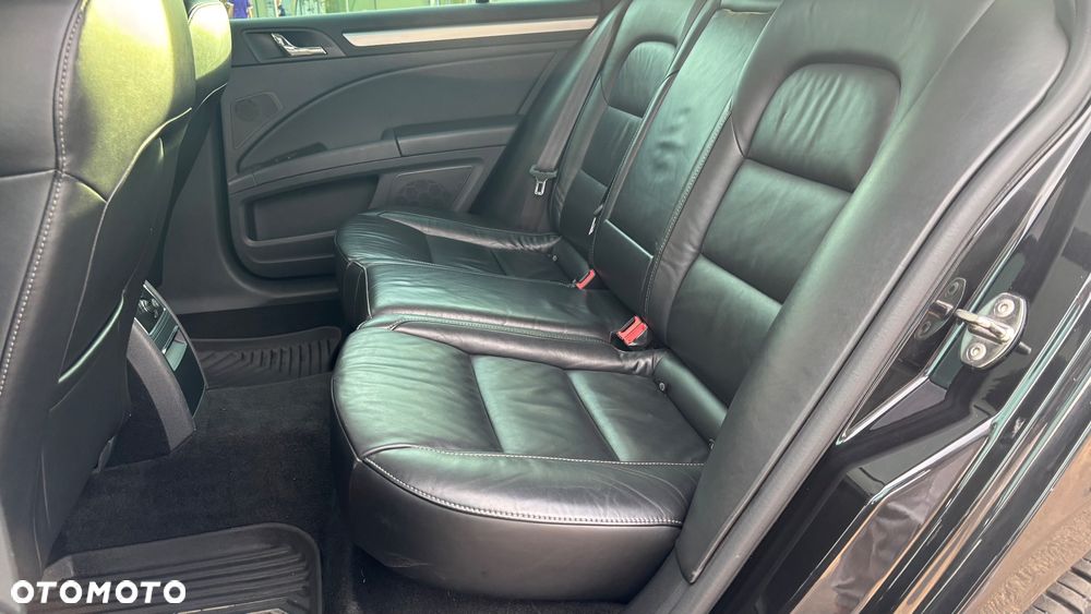 Skoda Superb 2.0 TDI DSG Elegance - 11