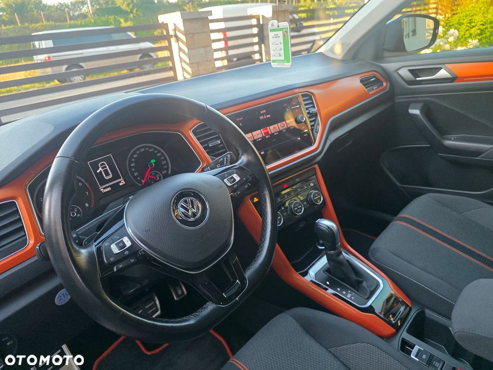 Volkswagen T-Roc - 25