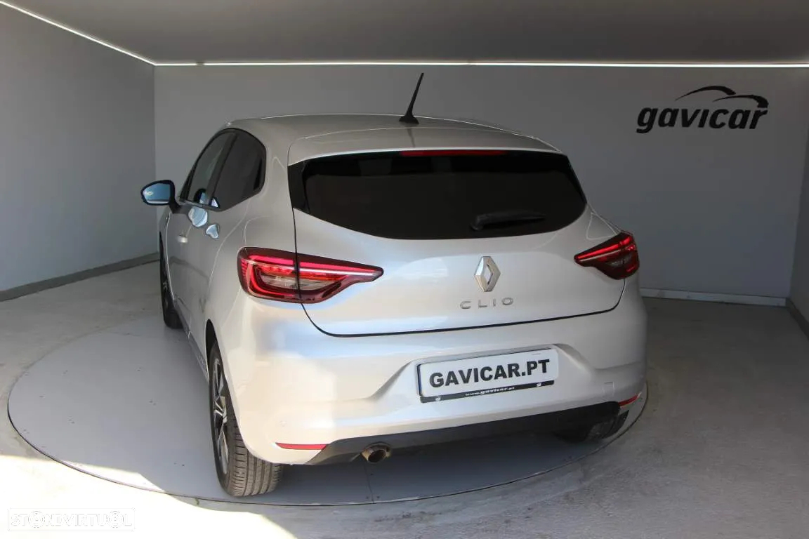 Renault Clio 1.0 TCe Limited CVT - 27