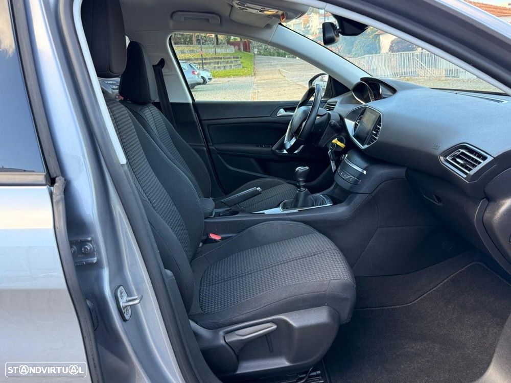 Peugeot 308 SW 1.5 BlueHDi Style - 14