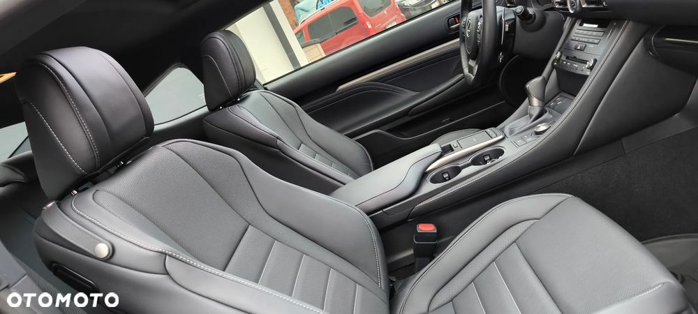 Lexus RC - 30
