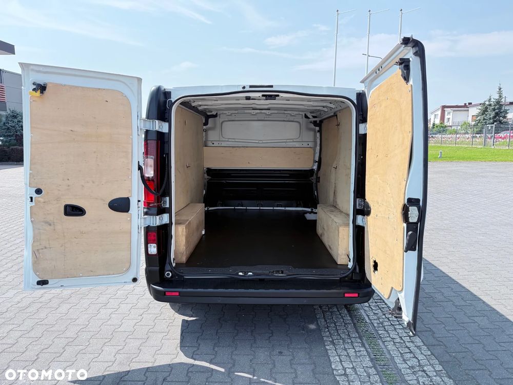 Renault Trafic L1H1 Furgon Blaszak Lift Nowy Model Salon PL - 7