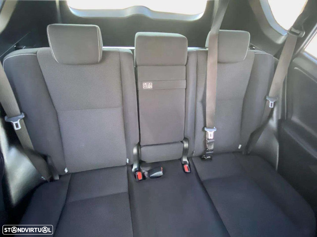 Toyota RAV4 2.5 HSD Pure Dark - 19