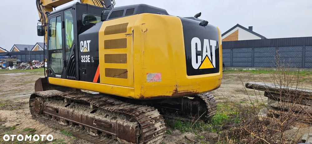 Caterpillar 323E - 7