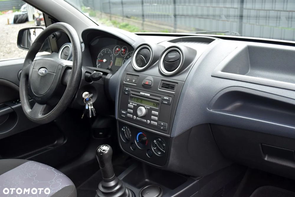 Ford Fiesta 1.4 Black Magic - 14