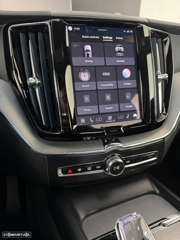 Volvo XC 60 2.0 T6 PHEV Black Edition AWD - 21