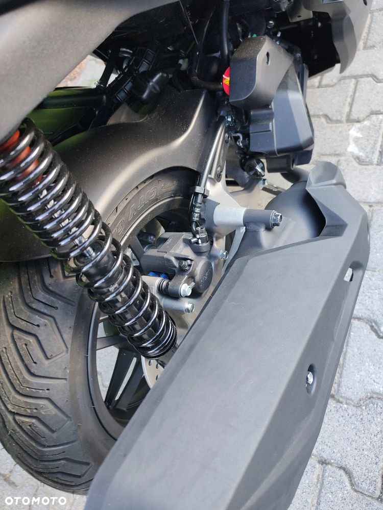 Honda NSS - 8