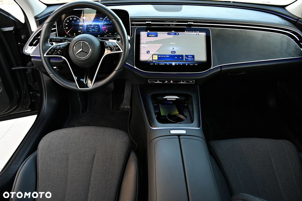 Mercedes-Benz Klasa E 200 Avantgarde - 26