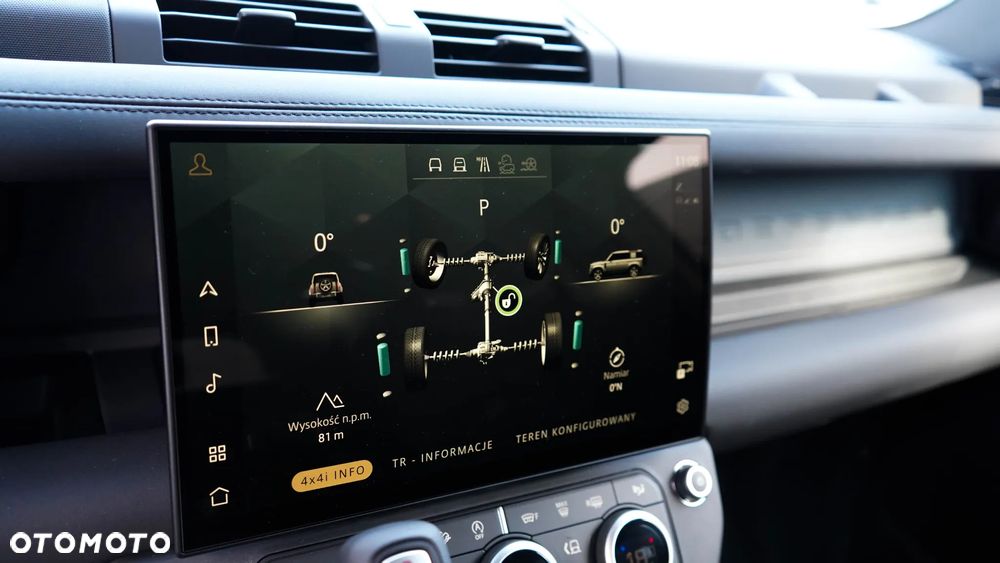 Land Rover Defender 110 D350 X-Dynamic SE - 18