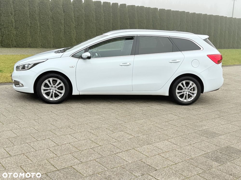 Kia Ceed 1.6 GDI Fifa World Cup Edition - 20