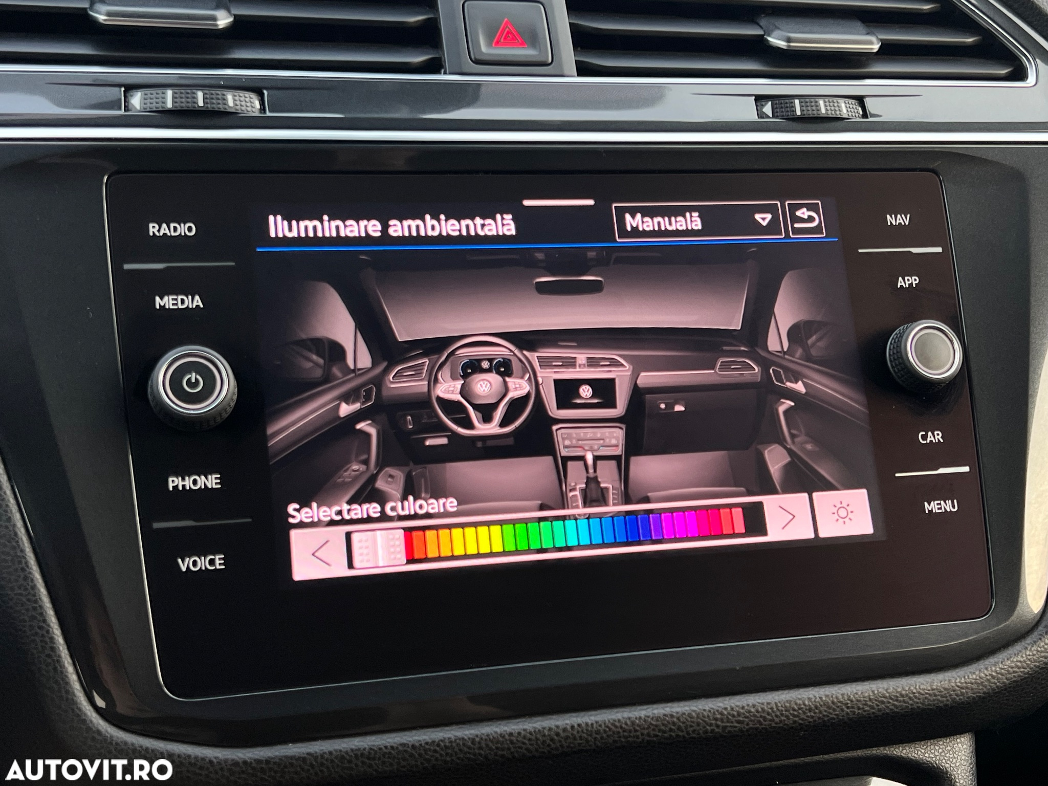 Volkswagen Tiguan Allspace 2.0 TDI 4Mot DSG R-Line - 14