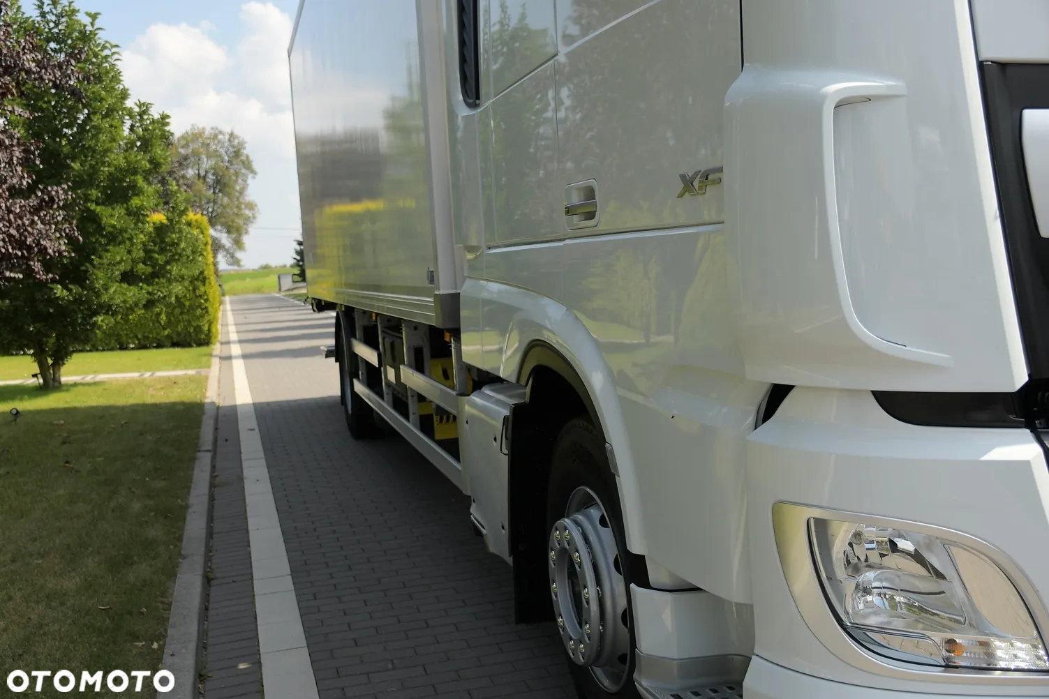 DAF XF 430/// 2022/// PRZEB: 188000 KM/// CHŁODNIA/// THERMO-KING/// WINDA/// STAN JAK NOWY! - 12