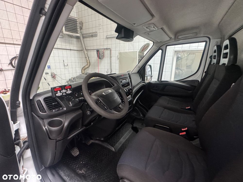 Iveco DAILY 35C18 50C15 50C17 35C14 35C15 35C17 35C18 70C17 72C15 70C18 Chłodnia Mroźnia carrier xarios 8 euro palet - 7