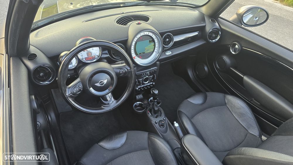 MINI Cabrio Cooper D Auto - 38