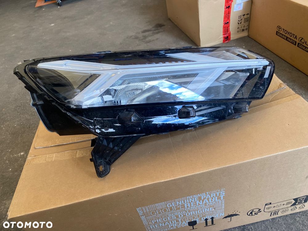 DACIA Sandero III 3 STEPWAY Lift Logan III Jogger LAMPA PRZEDNIA PRAWA REFLEKTOR PRAWY PRZÓD LEDOWA led full led  260107920R biała biały środek   Wwa - 5