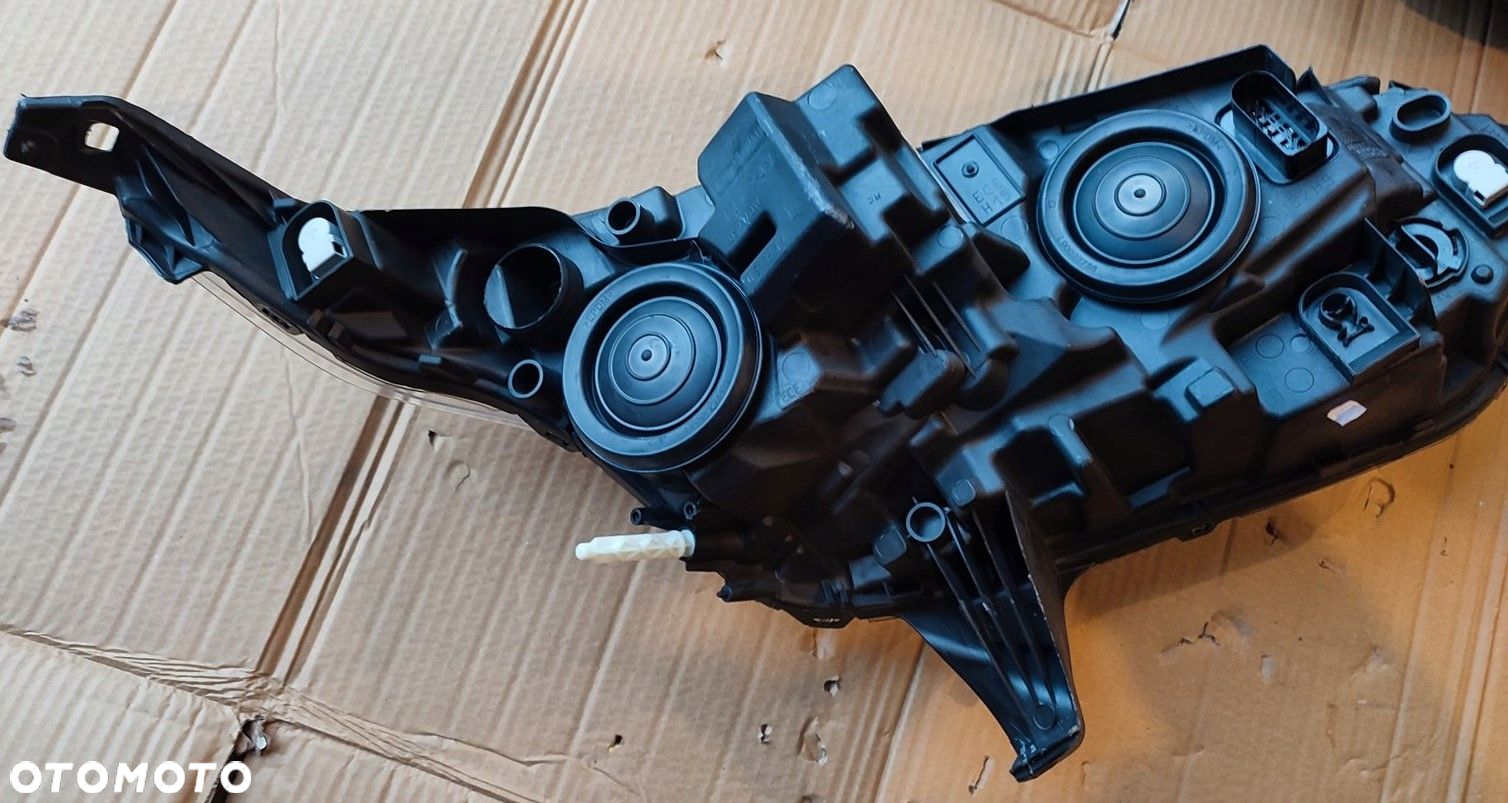 Lampa przód przednia lewa VALEO 90075013 Ford Transit Turneo Connect 13- - 3
