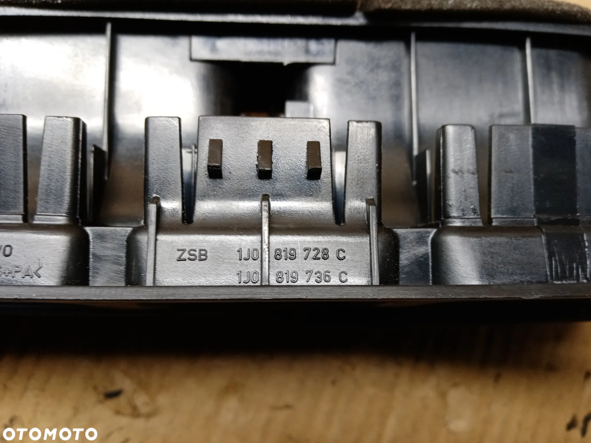 Kratka nawiewu powietrza środkowa VW Golf IV 4 1J0819728C 1J0819736C - 5