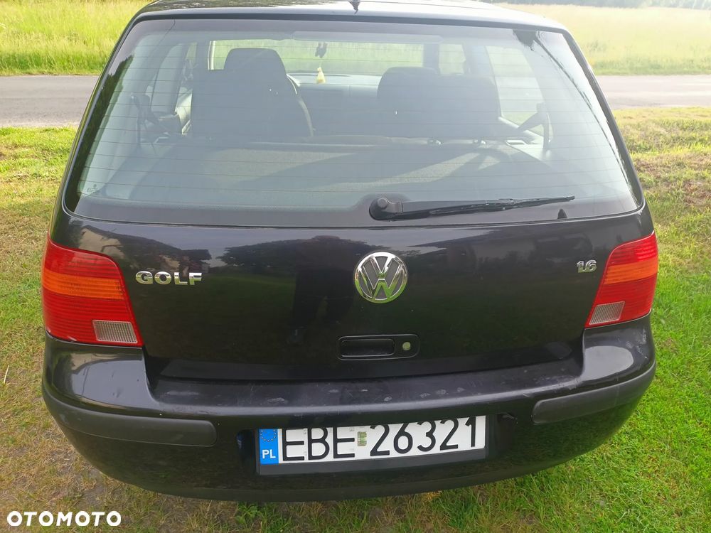 Volkswagen Golf 1.6 Basis - 3