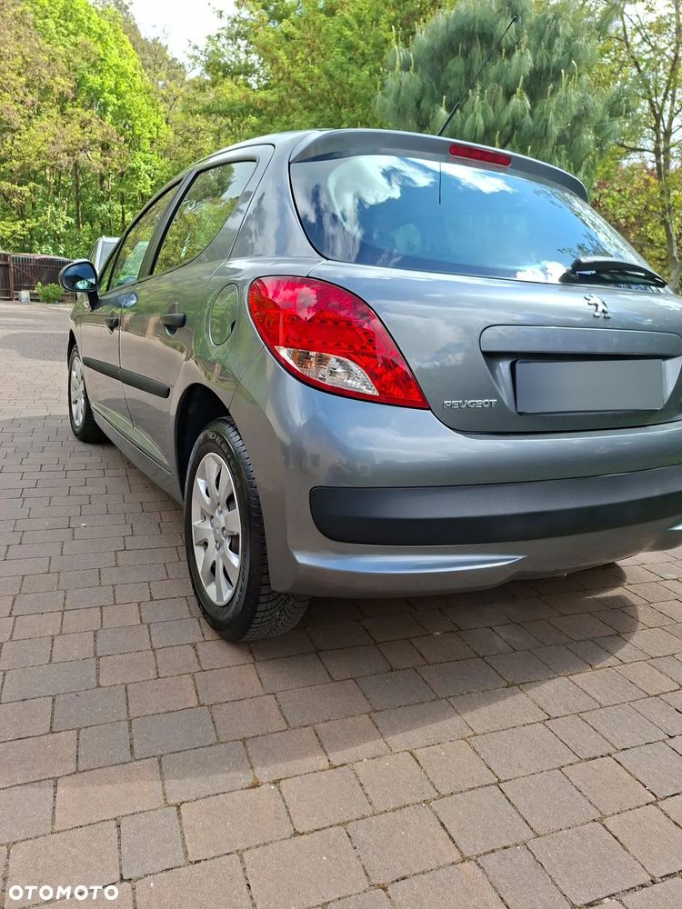 Peugeot 207 1.4 Presence Grand Prix - 3
