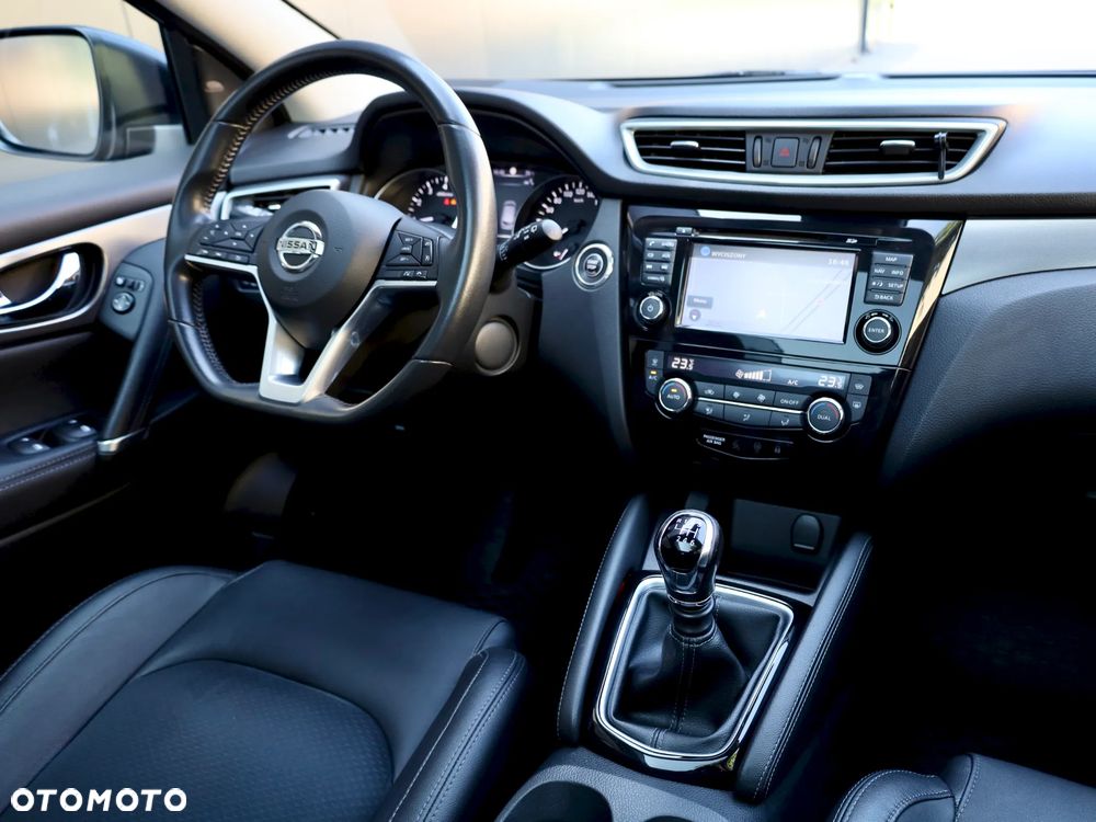 Nissan Qashqai 1.3 DIG-T N-Connecta - 19