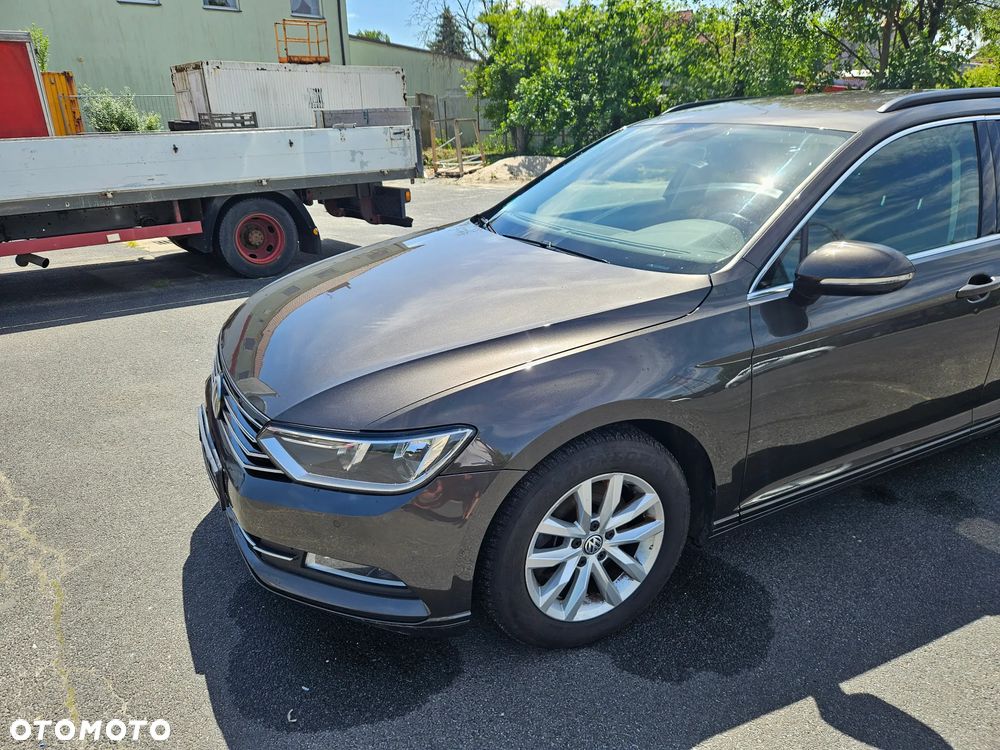 Volkswagen Passat 1.6 TDI (BlueMotion Technology) DSG Comfortline - 8