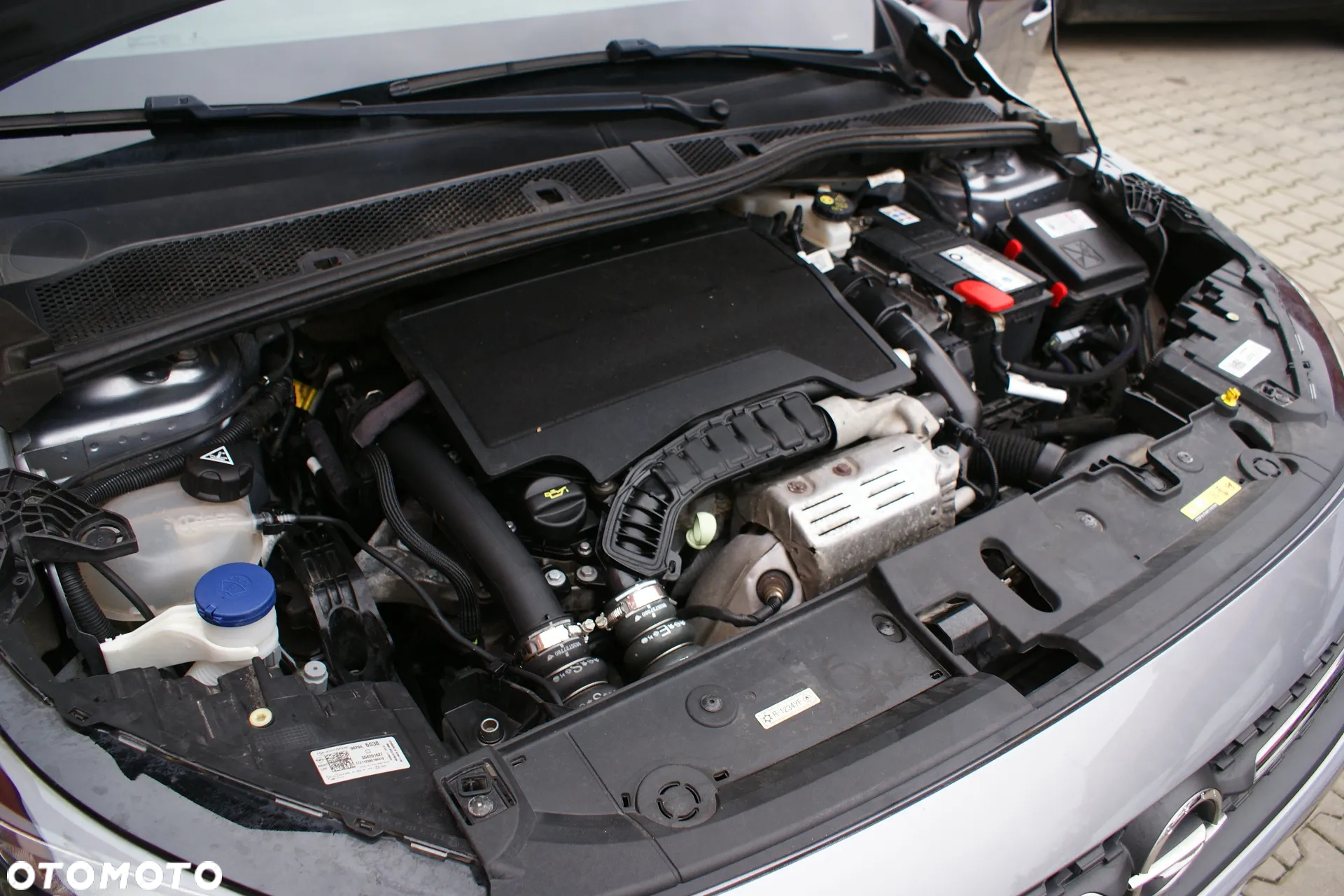 Opel Corsa 1.2 Elegance S&S - 24