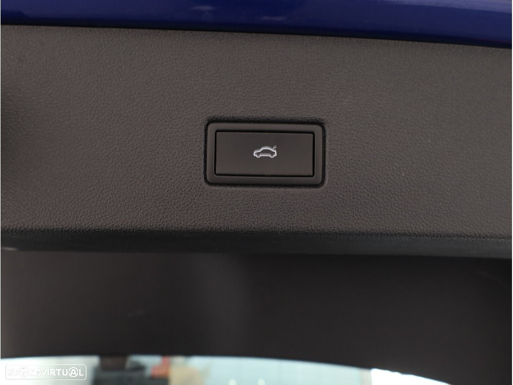 VW T-Roc 1.5 TSI R-Line DSG - 35
