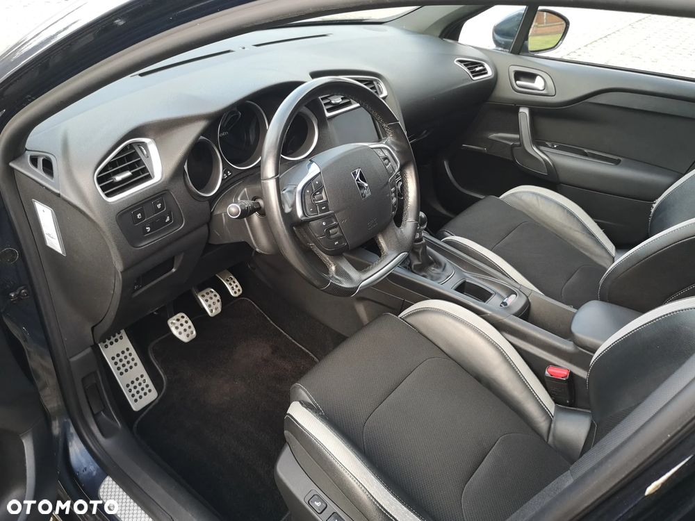 Citroën DS4 1.6 VTi SoChic - 30