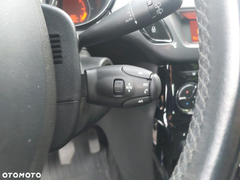 Citroën C3 1.2 PureTech Exclusive - 21