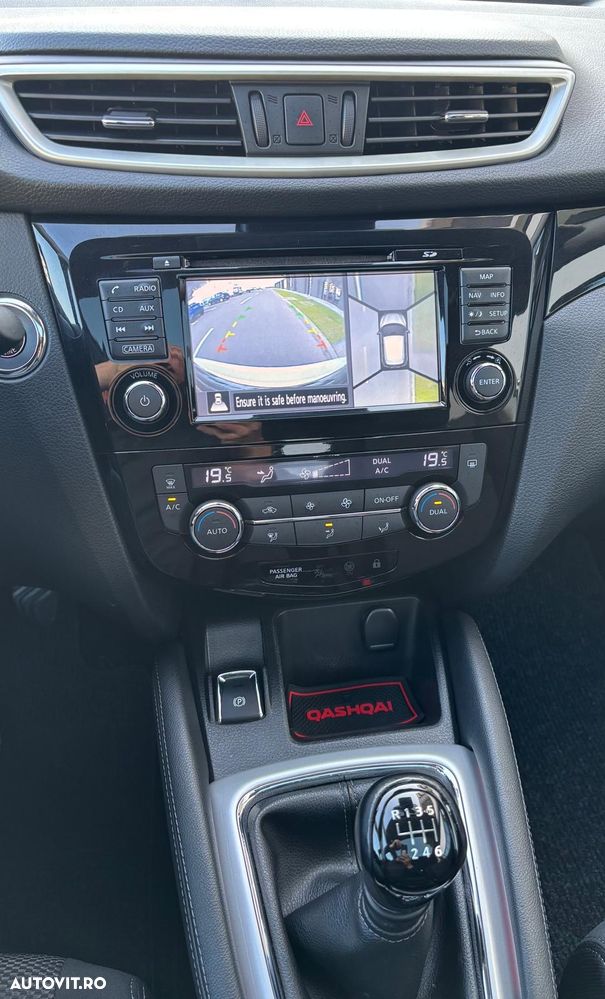 Nissan Qashqai 1.5 DCI Start/Stop Tekna - 16