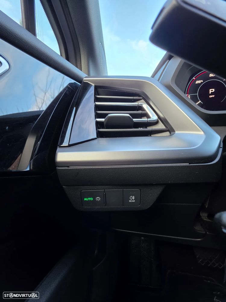 Audi Q4 e-tron 45 quattro - 14