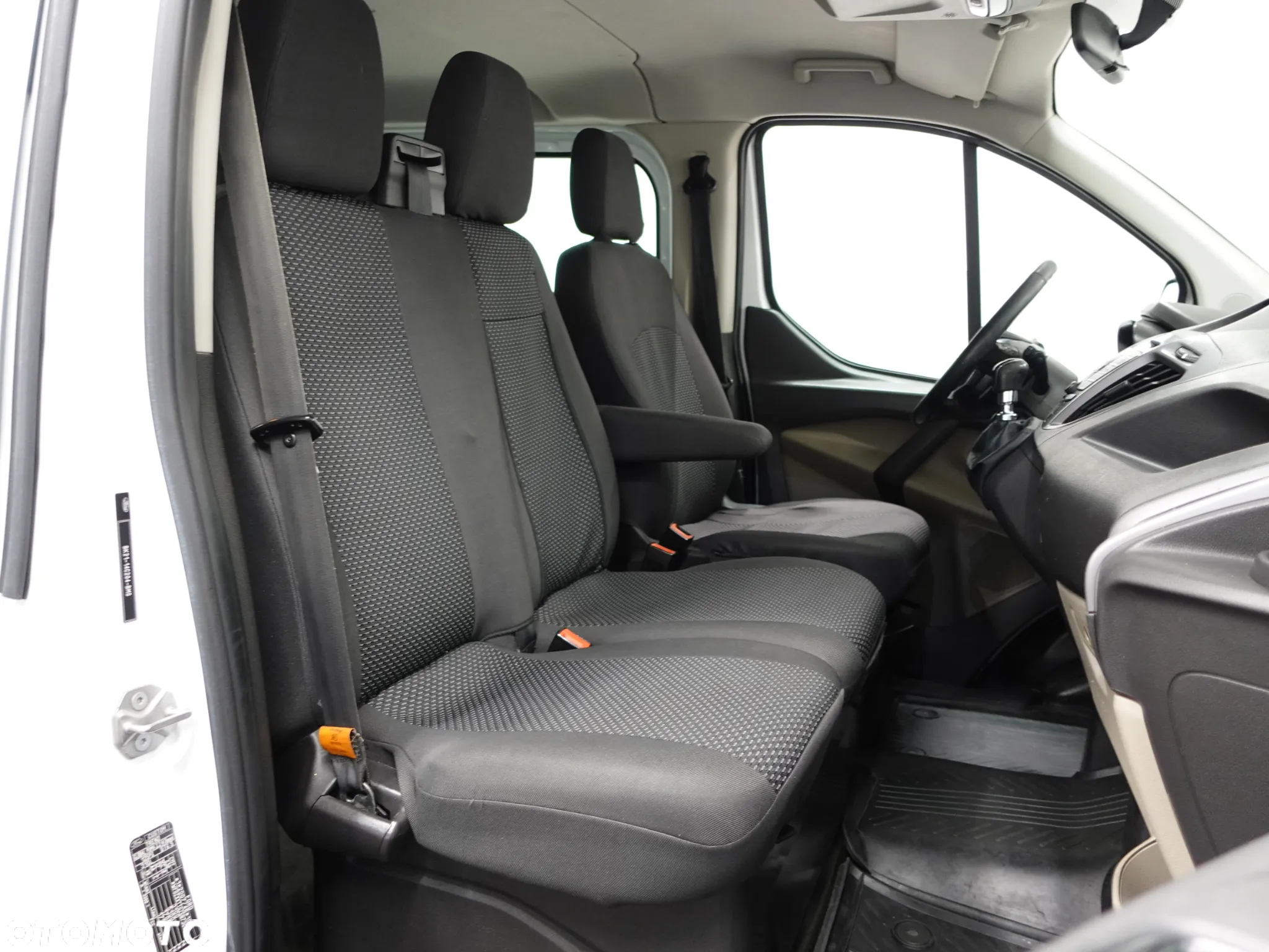 Ford Transit Custom - 32