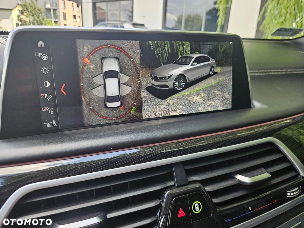 BMW Seria 7 750Ld xDrive - 26