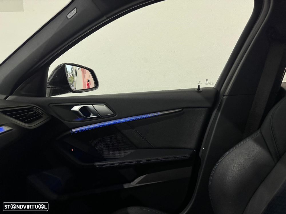 BMW 116 d Pack M - 16