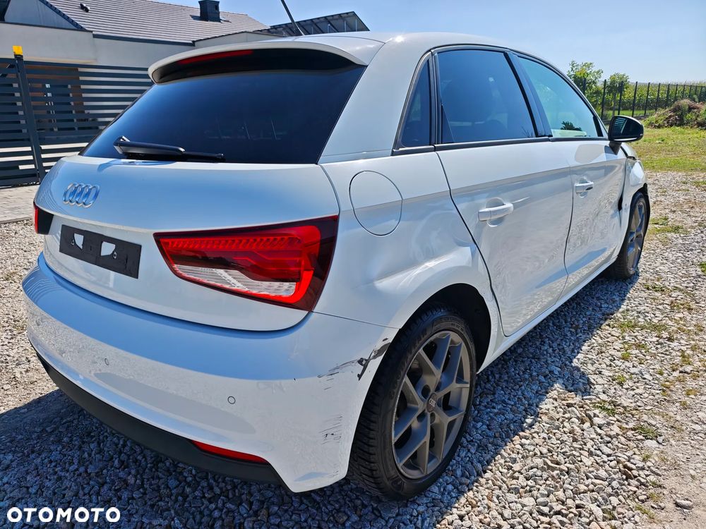 Audi A1 Sportback 1.4 TFSI S tronic design - 5