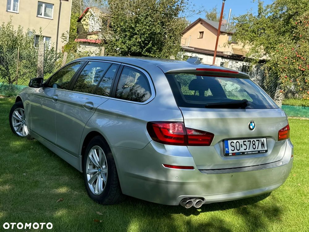 BMW Seria 5 528i xDrive - 6