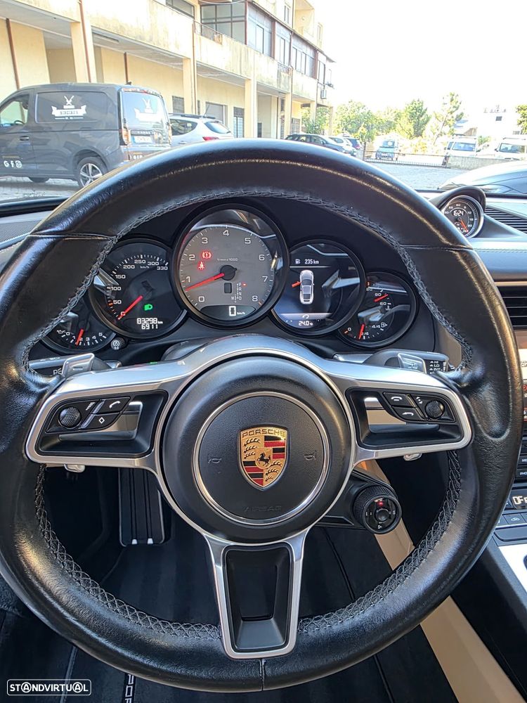 Porsche 911 (991) Carrera 4 S PDK - 15