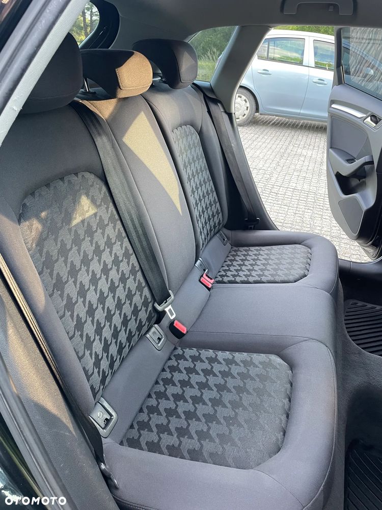 Audi A3 Sportback 1.6 TDI DPF Ambiente - 18