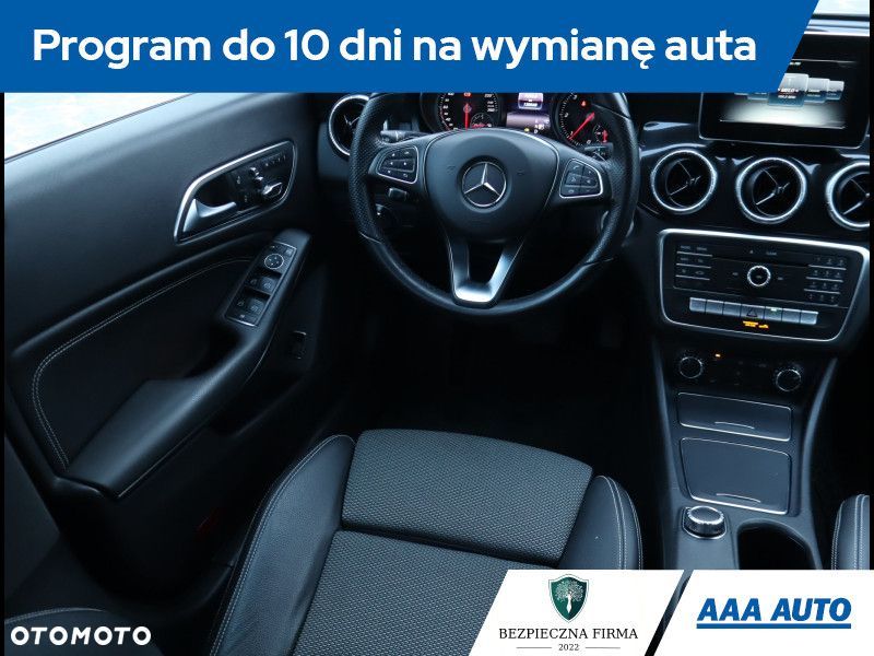 Mercedes-Benz CLA - 9