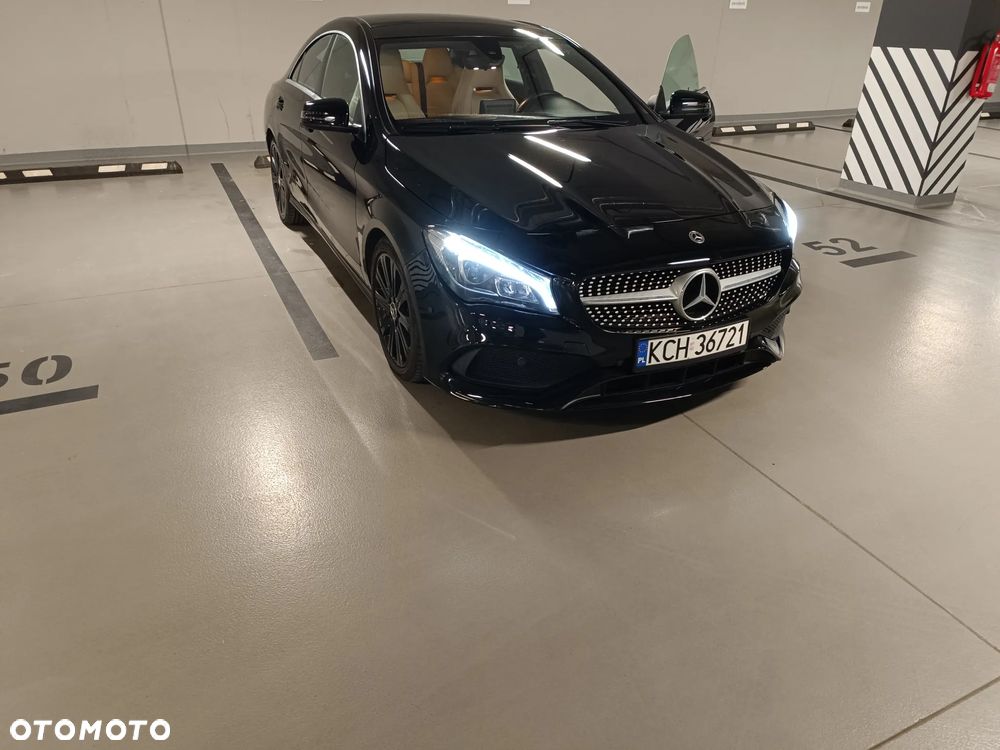 Mercedes-Benz CLA 250 4Matic 7G-DCT - 5