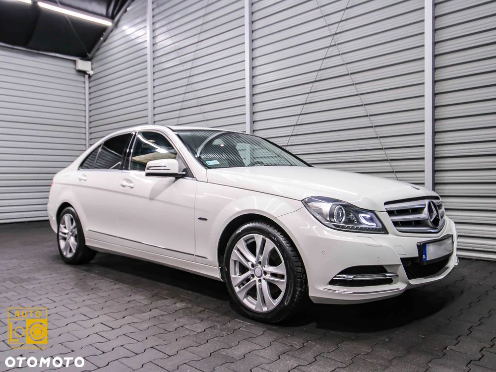 Mercedes-Benz Klasa C 180 CGI BlueEff Avantgarde - 7