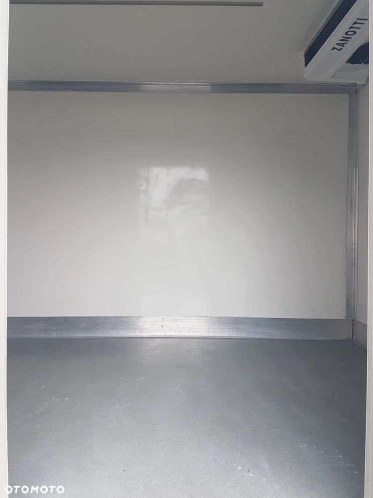 Renault MASTER CHŁODNIA AGREGAT 6EP IZOTERMA 3,32x2,11x2,00 KLIMA DMC 3500 KG MANUAL ZANOTTI - 37