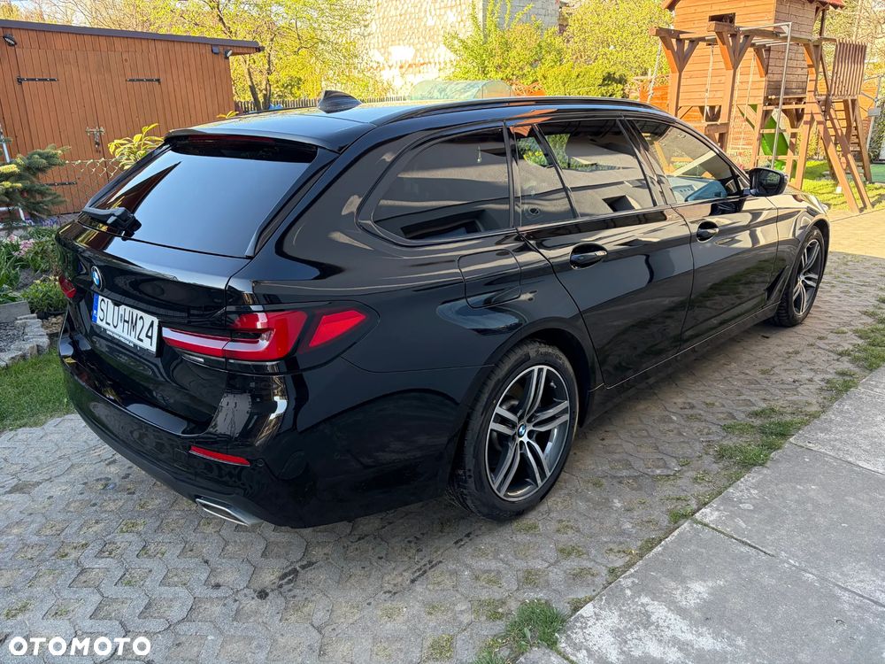 BMW 5 Series 2021 photo 2