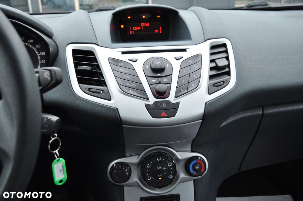 Ford Fiesta 1.25 Trend EU5 - 19