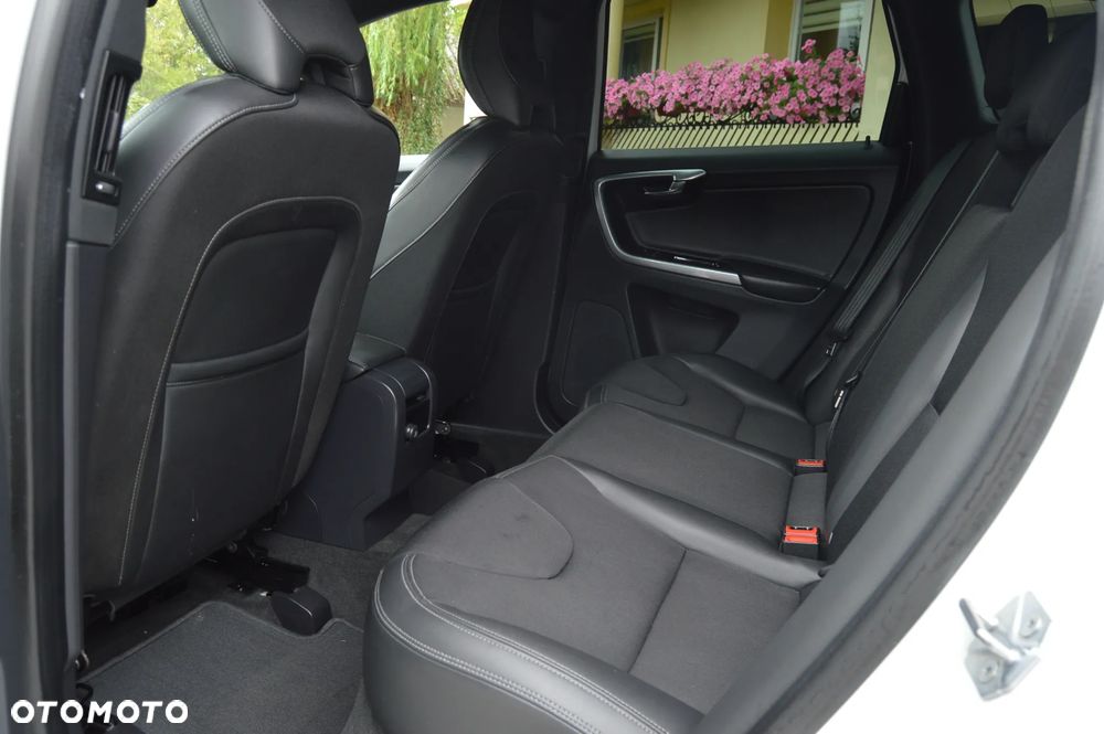 Volvo XC 60 - 29