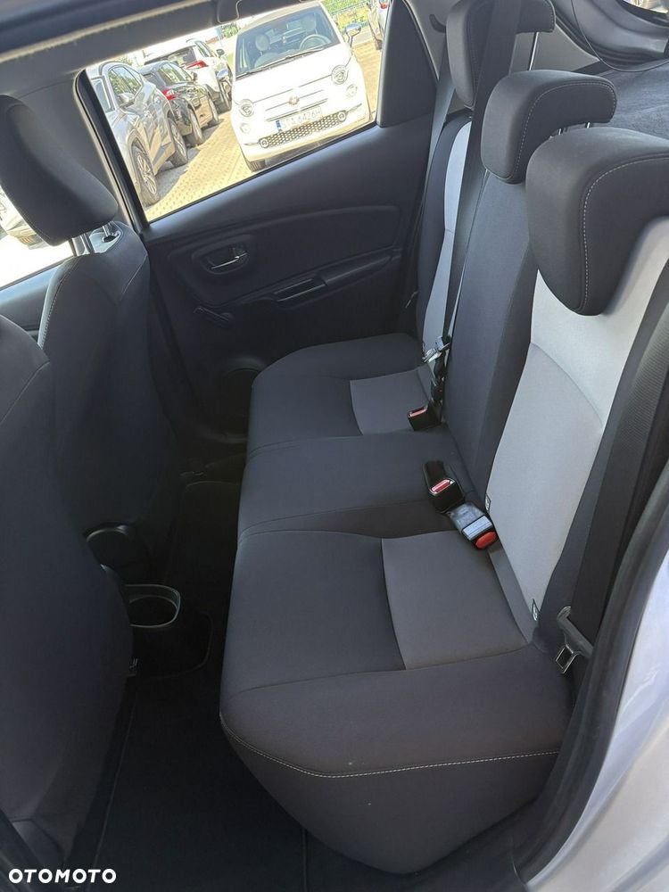 Toyota Yaris - 19