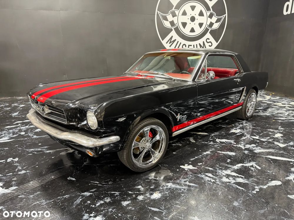 Ford Mustang - 4