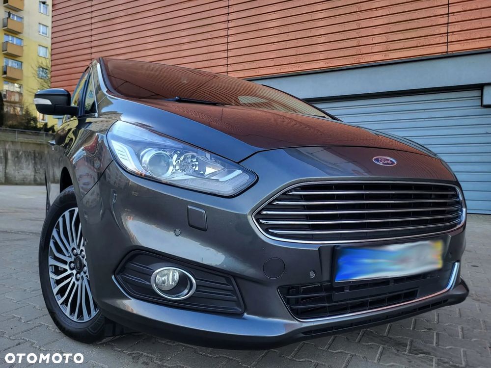 Ford S-Max 2.0 TDCi Titanium PowerShift - 2
