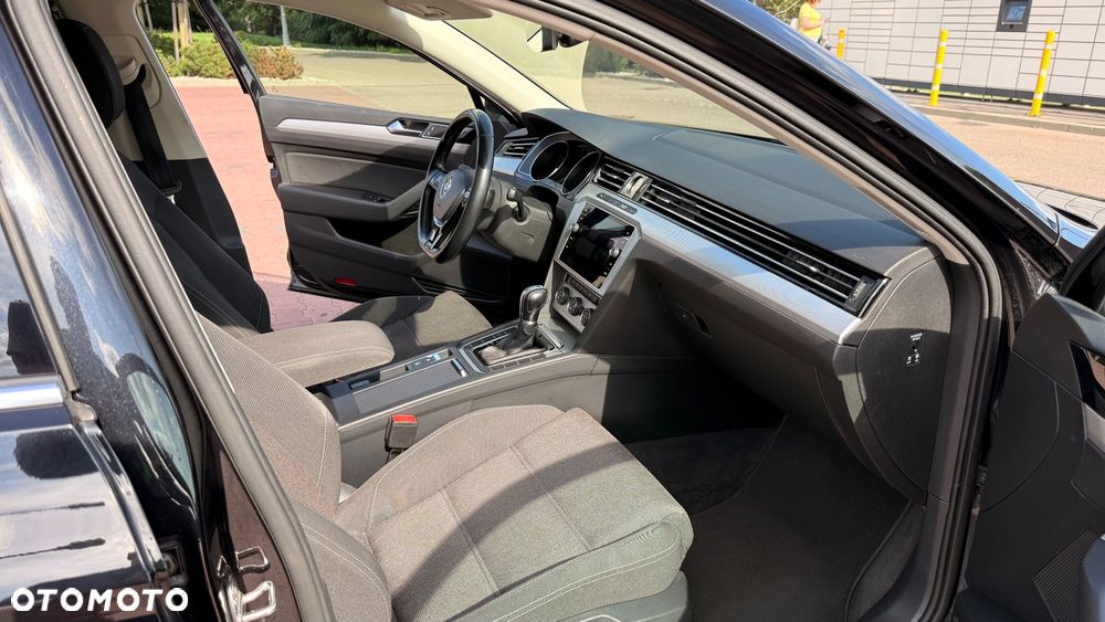 Volkswagen Passat 1.8 TSI BMT Comfortline DSG - 23