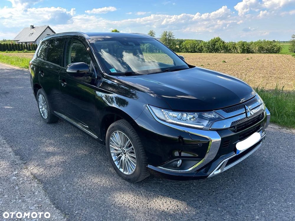 Mitsubishi Outlander - 4